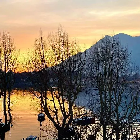 Live And Work On - Daire